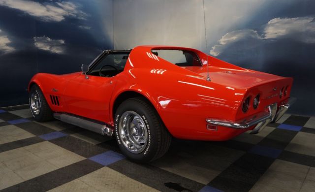 **numbers matching**69 corvette c3 stingray coupe~350ci v8~automatic~red & ready