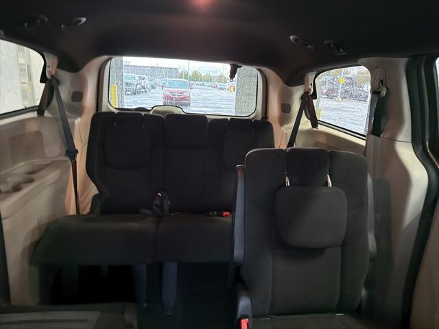 2016 dodge grand caravan avp/se