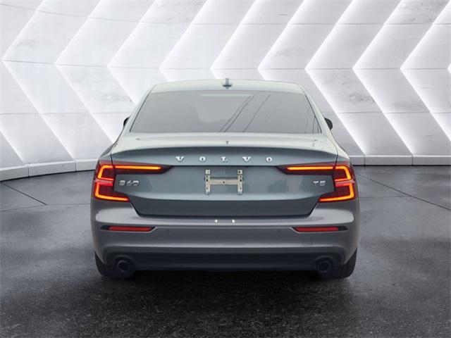 2021 volvo s60 t5 momentum