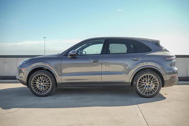 2021 porsche cayenne base
