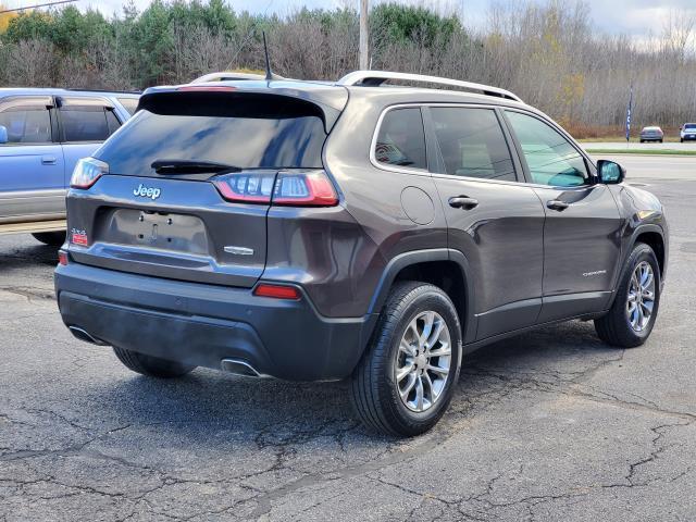 2021 jeep cherokee latitude lux