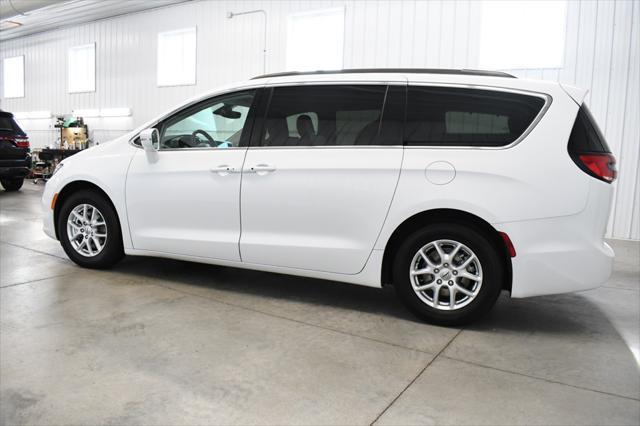 2022 chrysler pacifica touring l