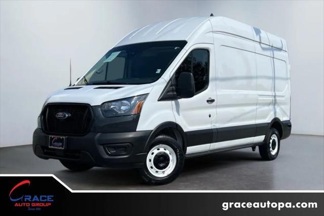 2022 ford transit-250 base