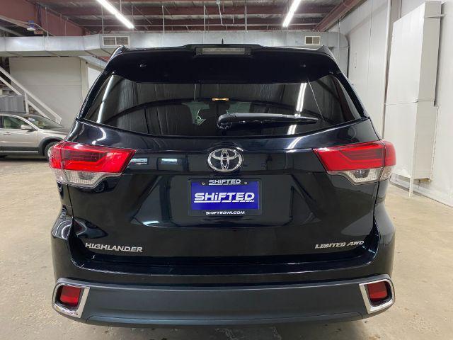 2018 toyota highlander limited