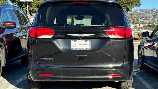 2023 Chrysler Voyager