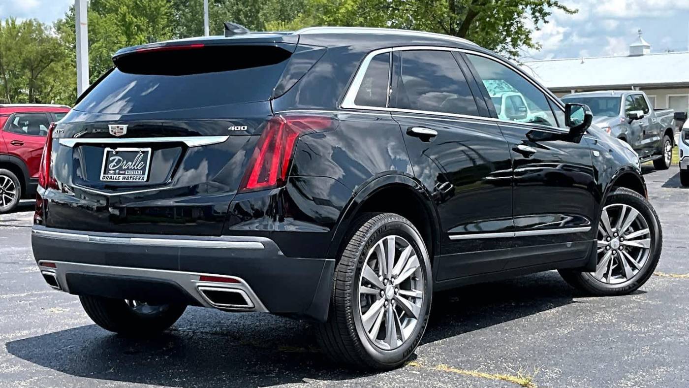 2022 cadillac xt5 premium luxury