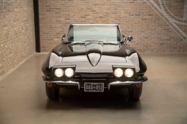 heavily awarded 1967 chevrolet corvette convertible - 327ci 350hp 4-speed