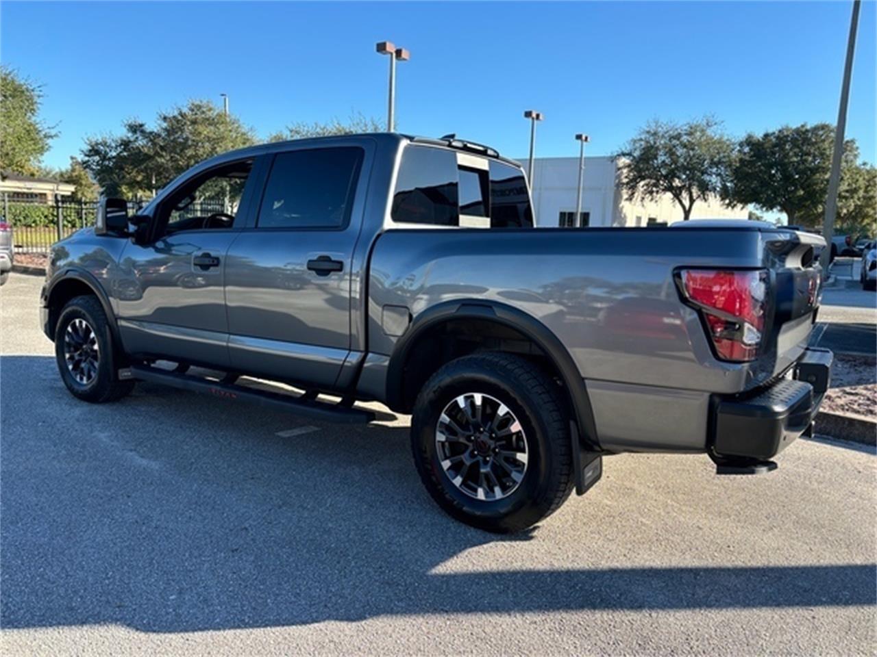 2024 nissan titan