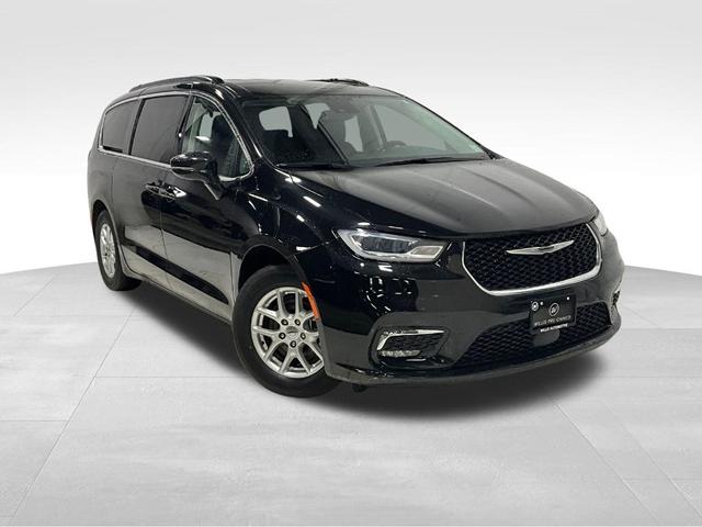 2022 chrysler pacifica touring-l