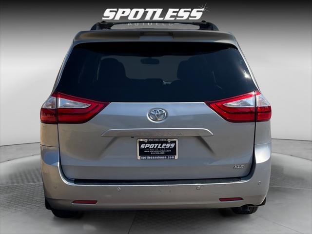 2015 toyota sienna xle
