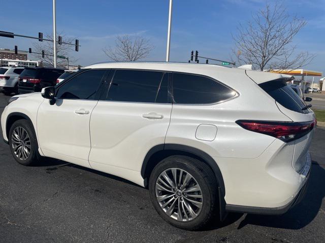 2021 toyota highlander platinum