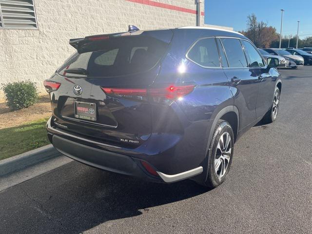 2022 toyota highlander xle