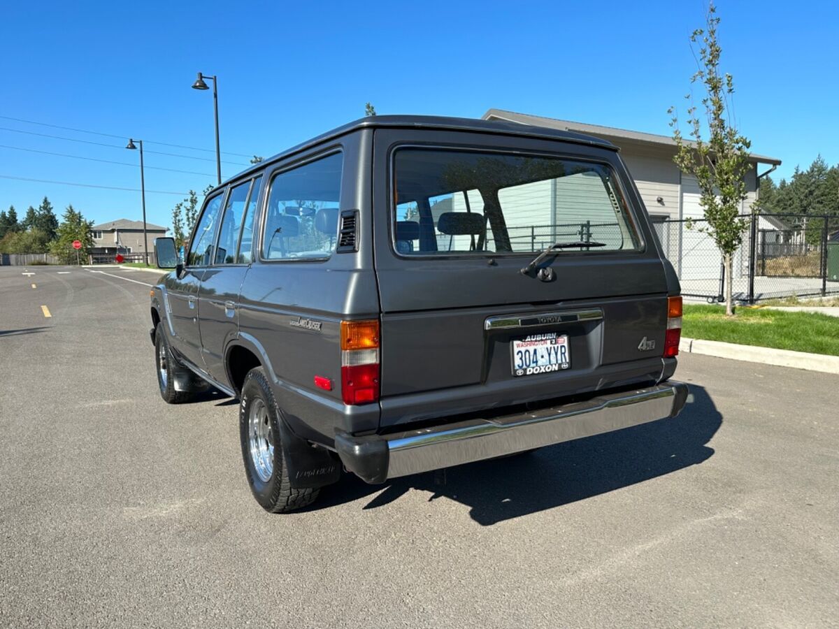 1990 toyota land cruiser suv grey 4wd automatic fj62 gx