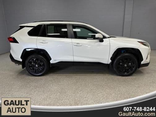 2022 toyota rav4 hybrid se in campville, new york