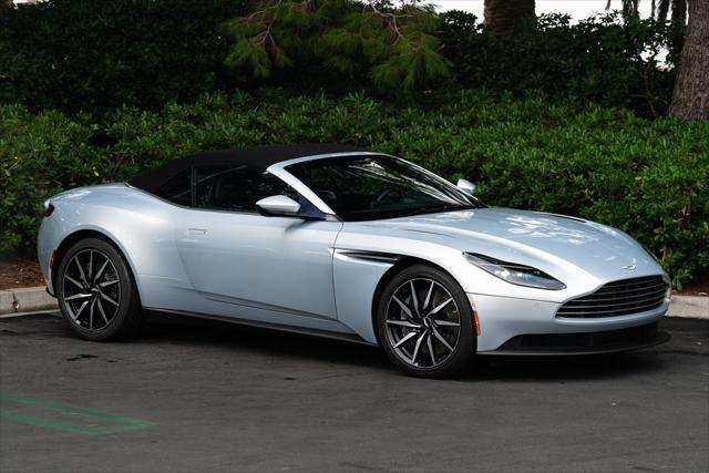 2020 aston martin db11 volante