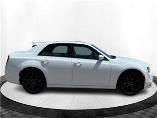 2022 Chrysler 300 s v6