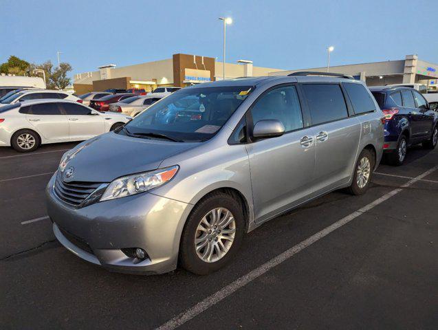 2016 toyota sienna limited