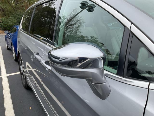 2017 chrysler pacifica limited