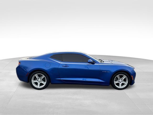 2017 chevrolet camaro 1lt