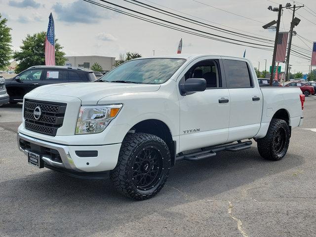 2024 nissan titan sv