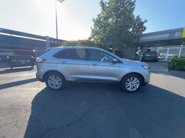 2022 ford edge titanium