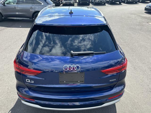 2022 audi q3 40 premium