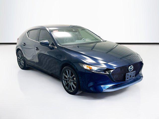 2023 mazda mazda3 fwd w/preferred package
