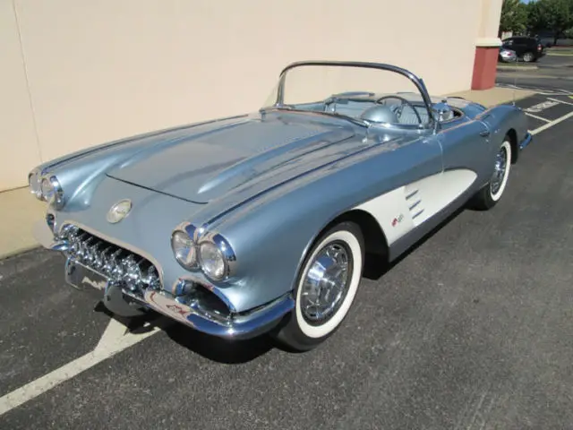 1958 corvette, beautiful color combination, 283/230 rare automatic. no reserve