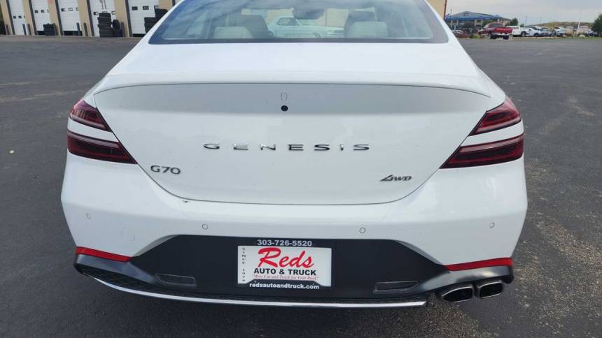 2022 genesis g70 2.0t