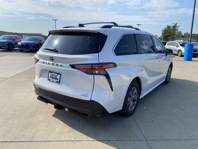 2022 toyota sienna xle 8 passenger