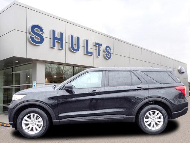 2021 ford explorer base