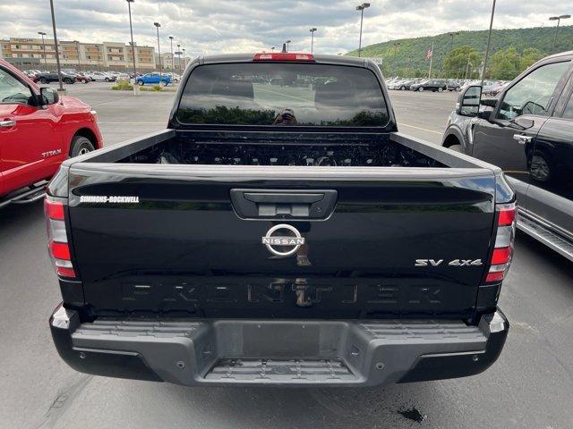 2022 nissan frontier sv