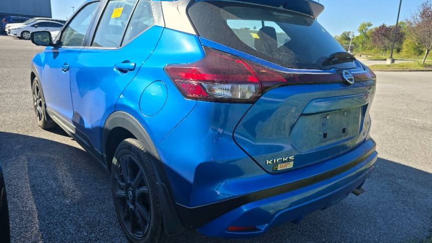 2021 nissan kicks sr