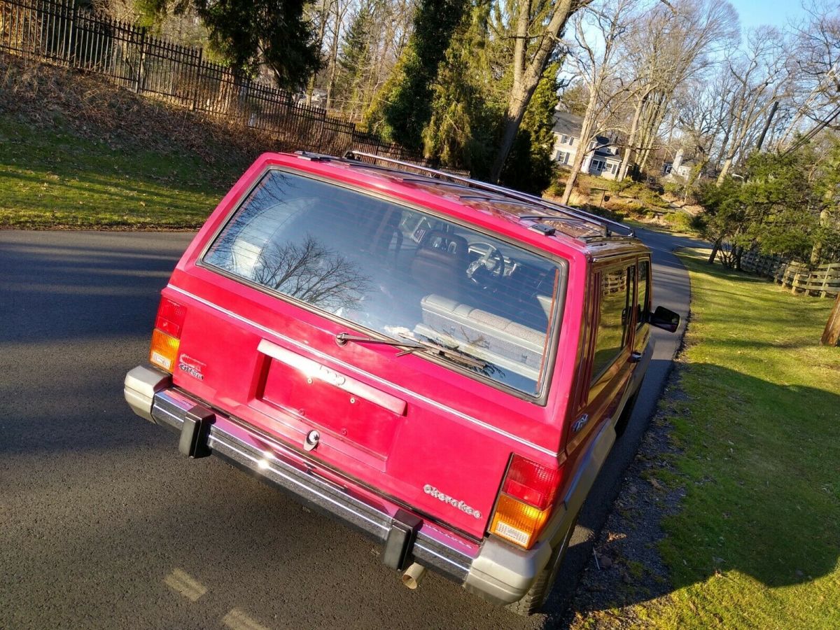 1990 jeep cherokee 2 door 4 x 4 original! original!! 61000 miles