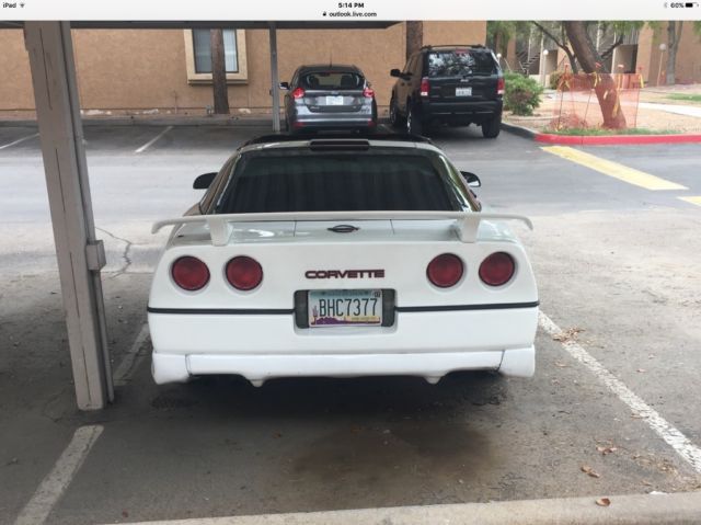 1989 chevrolet corvette removable top. please read description for location