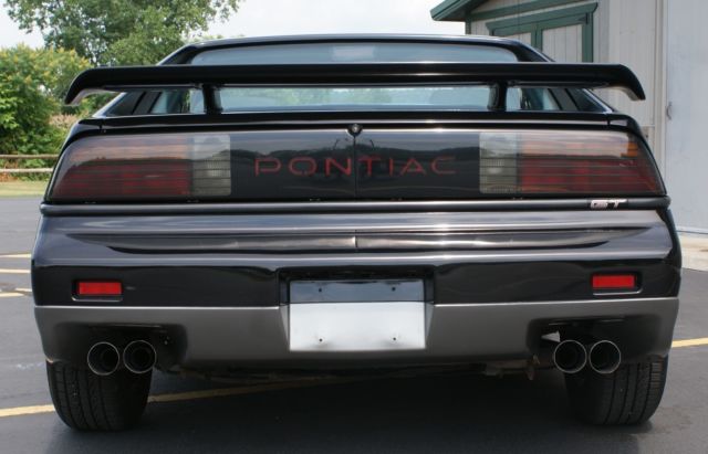 1986 pointiac fiero gt v6 4-speed time capsule 49k original miles solid