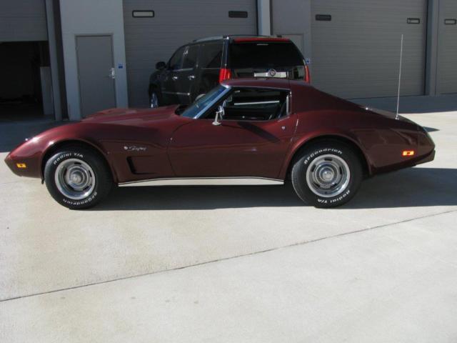 1976 chevrolet corvette - 44k actual miles - bloomington gold - ncrs top flight!