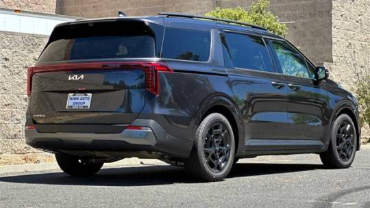 2025 Kia Carnival
