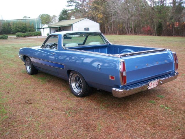 ford ranchero 1970 shaker hood,hide away headlights,4-speed,bucket seats with co