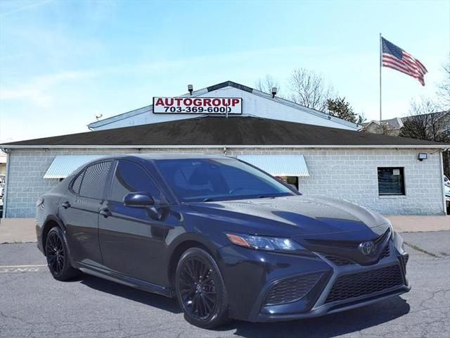 2021 toyota camry se