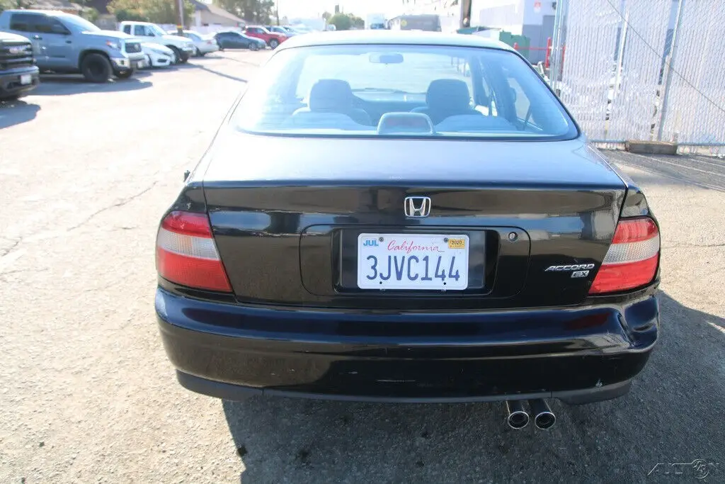 1994 honda accord ex 2.2 l 4 cylinder automatic no reserve