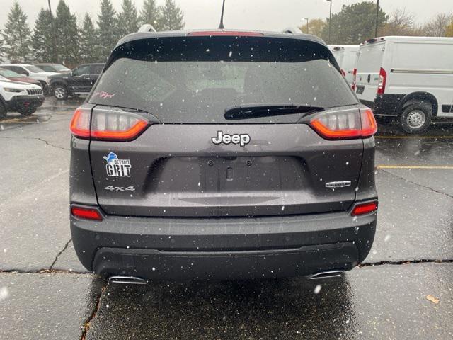 2021 jeep cherokee latitude lux