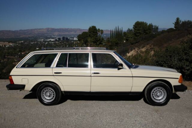 1982 mercedes-benz 300 series 300td sunroof turbo diesel nicest on internet
