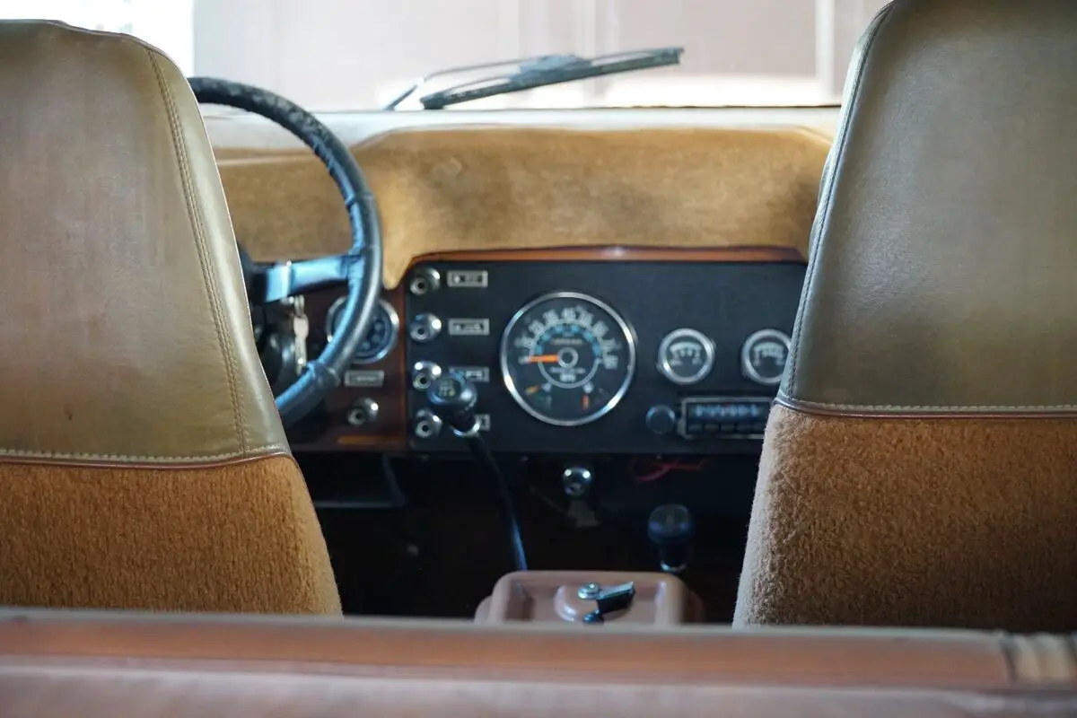 1982 jeep cj8 scrambler: classic off-road adventure