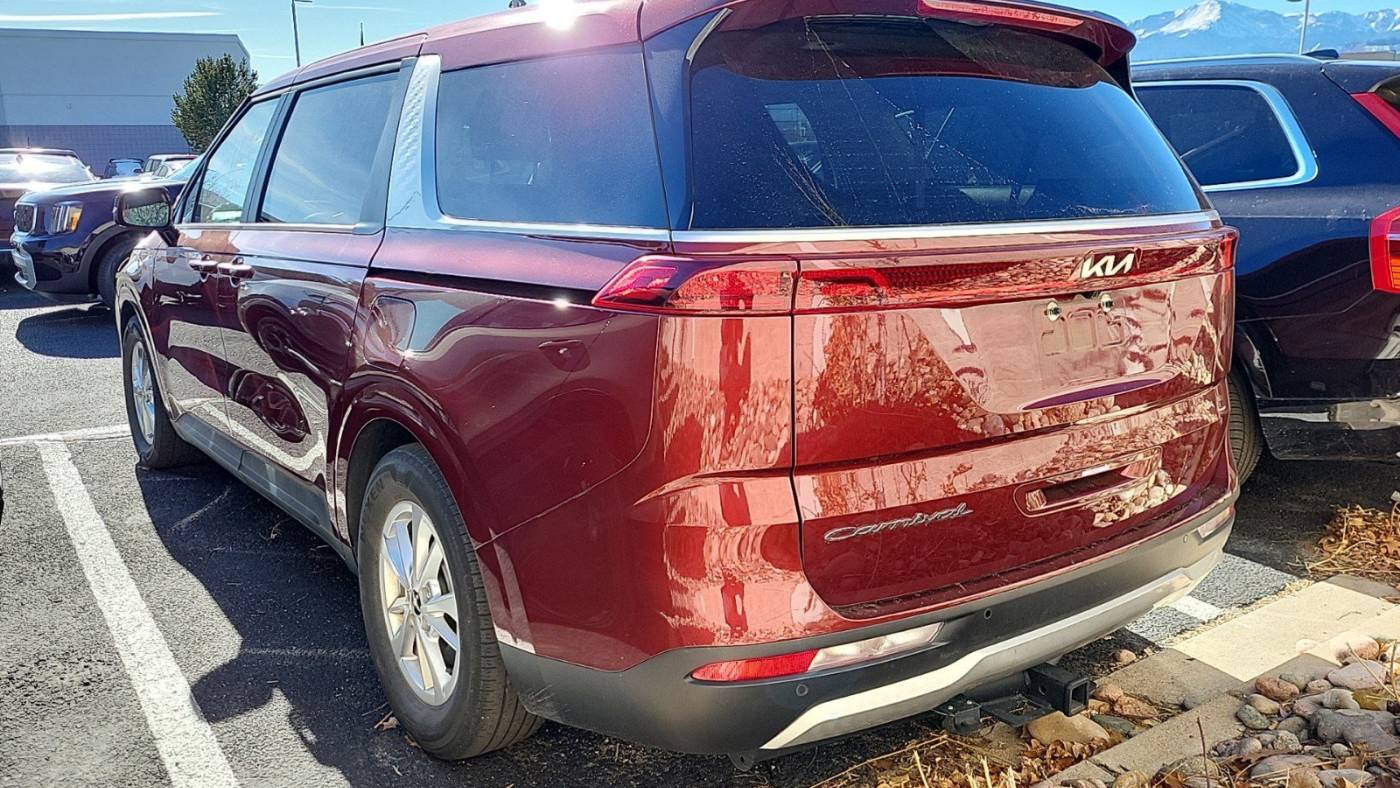2022 kia carnival lx
