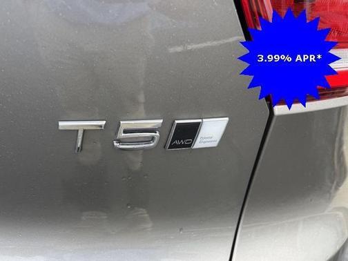 2022 volvo xc40 in saint louis, missouri