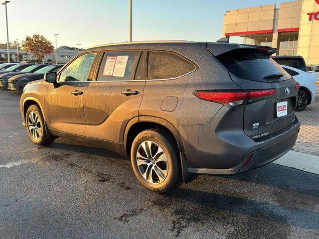 2023 toyota highlander xle