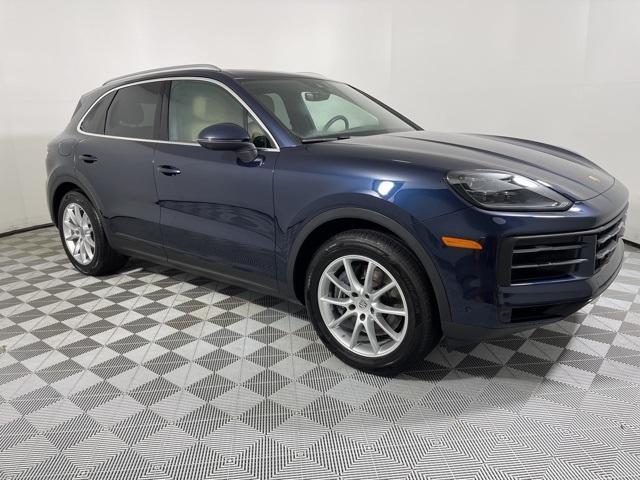 2024 porsche cayenne base