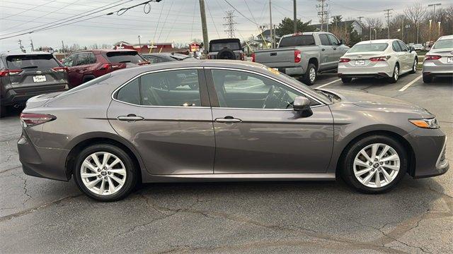 2023 toyota camry le