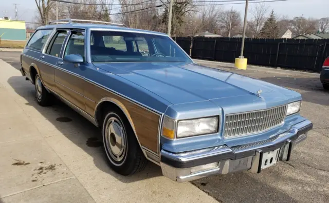 1988 chevrolet caprice classic estate woody wagon 4 door 5.0l very clean 80k